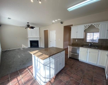 5463 Medlock Corners Drive - Photo Thumbnail 6