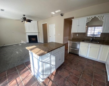 5463 Medlock Corners Drive - Photo Thumbnail 14