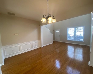 5463 Medlock Corners Drive - Photo Thumbnail 5
