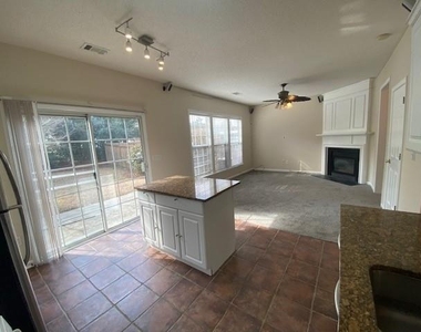 5463 Medlock Corners Drive - Photo Thumbnail 8