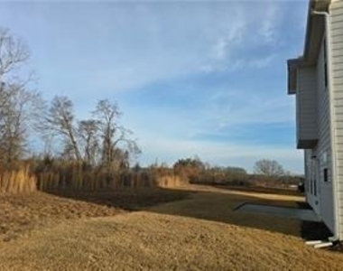 647 Skye Drive - Photo Thumbnail 23