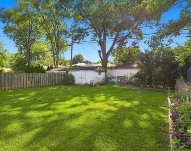 613 Leamington Avenue - Photo Thumbnail 22