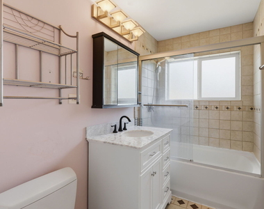 613 Leamington Avenue - Photo Thumbnail 12
