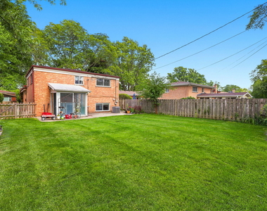 613 Leamington Avenue - Photo Thumbnail 23