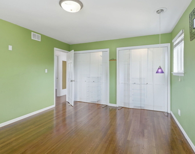 613 Leamington Avenue - Photo Thumbnail 9