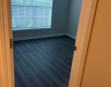 2575 Hamilton Chase Run - Photo Thumbnail 24