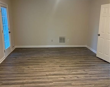 2575 Hamilton Chase Run - Photo Thumbnail 27