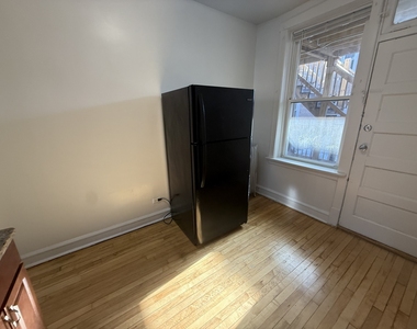 2206 S 57th Avenue - Photo Thumbnail 9