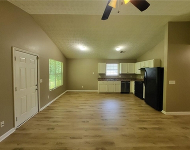 3428 Homeward Trail - Photo Thumbnail 3