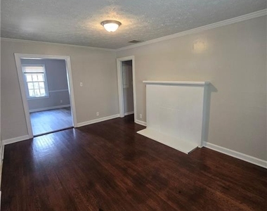 5041 Ash Street - Photo Thumbnail 11