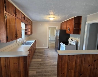 5041 Ash Street - Photo Thumbnail 8