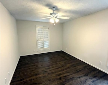 3513 Essex Avenue - Photo Thumbnail 13