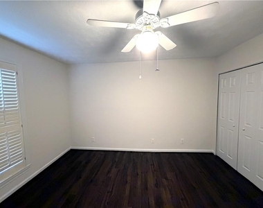 3513 Essex Avenue - Photo Thumbnail 22