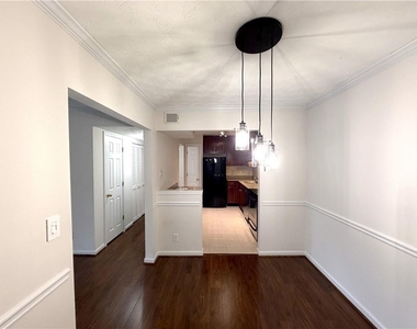 3513 Essex Avenue - Photo Thumbnail 10