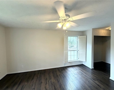 3513 Essex Avenue - Photo Thumbnail 15