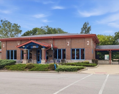 6719 N Oshkosh Avenue - Photo Thumbnail 10