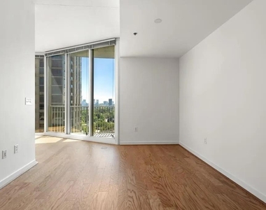 361 17th Street Nw - Photo Thumbnail 5