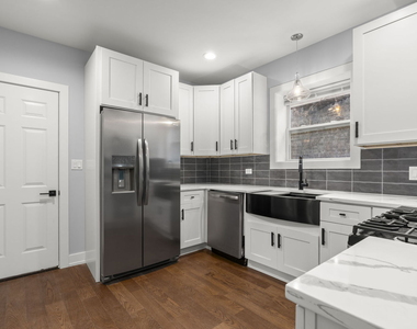 5542 W 64th Street - Photo Thumbnail 14