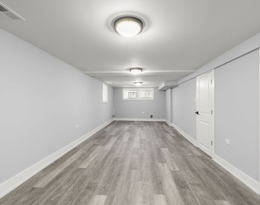 5542 W 64th Street - Photo Thumbnail 22