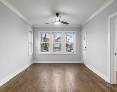 5542 W 64th Street - Photo Thumbnail 3