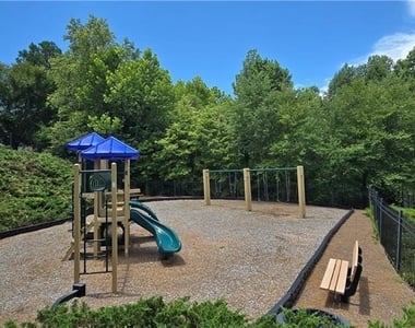 3811 Roxfield Drive - Photo Thumbnail 34
