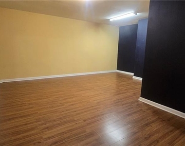 3811 Roxfield Drive - Photo Thumbnail 30