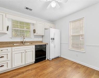 3040 Majestic Park Court - Photo Thumbnail 2