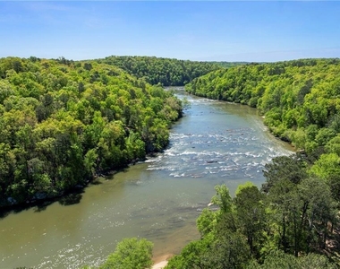 1009 Riverbend Club Drive Se - Photo Thumbnail 20
