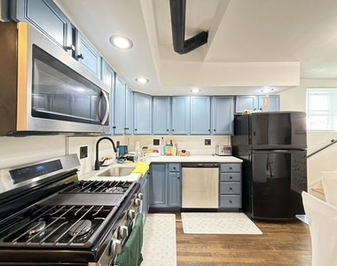 1933 W Grand Avenue - Photo Thumbnail 2