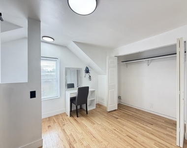 1933 W Grand Avenue - Photo Thumbnail 12