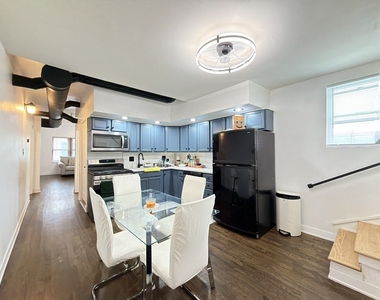 1933 W Grand Avenue - Photo Thumbnail 1