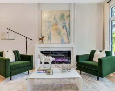2347 W Morse Avenue - Photo Thumbnail 1