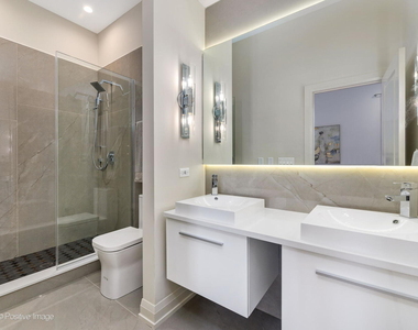 6915 N Western Avenue - Photo Thumbnail 13