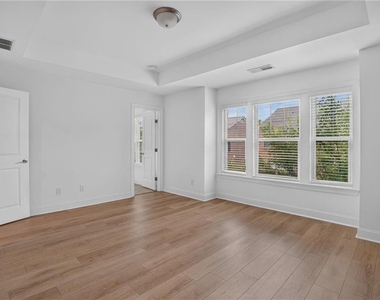 3461 Koyla Landing - Photo Thumbnail 9