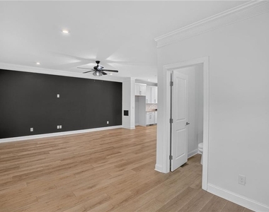 3461 Koyla Landing - Photo Thumbnail 33