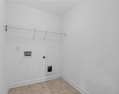 3461 Koyla Landing - Photo Thumbnail 15