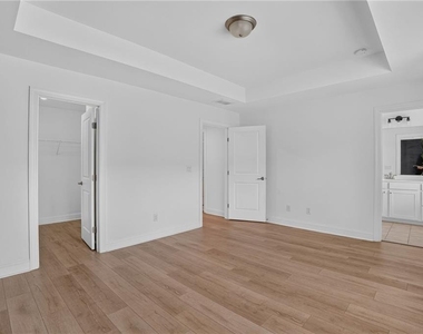 3461 Koyla Landing - Photo Thumbnail 12