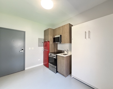 4700 N Racine Avenue - Photo Thumbnail 8