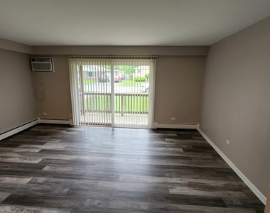 17544 71st Avenue - Photo Thumbnail 3