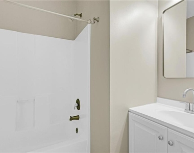 1477 Akridge Street Nw - Photo Thumbnail 11