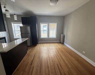 838 E 53rd Street - Photo Thumbnail 4