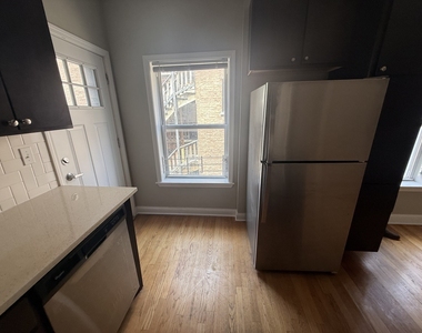 836 E 53rd Street - Photo Thumbnail 10