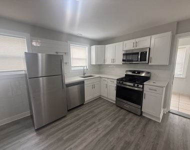 5319 W Fullerton Avenue - Photo Thumbnail 11