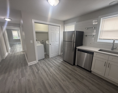 5319 W Fullerton Avenue - Photo Thumbnail 12