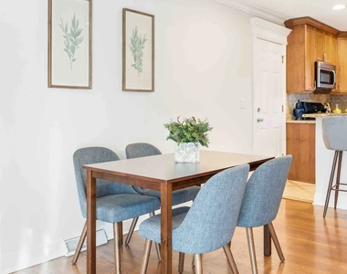 408 N Windsor Drive - Photo Thumbnail 8