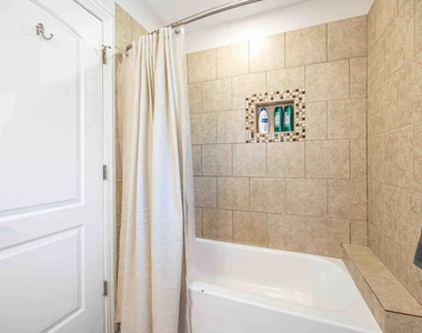 408 N Windsor Drive - Photo Thumbnail 15