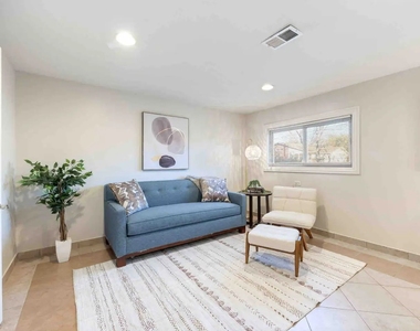 408 N Windsor Drive - Photo Thumbnail 23