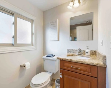 408 N Windsor Drive - Photo Thumbnail 21