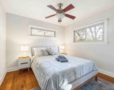 408 N Windsor Drive - Photo Thumbnail 17