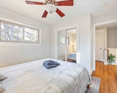 408 N Windsor Drive - Photo Thumbnail 16